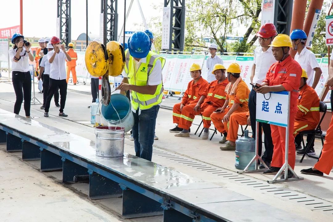竞技展示：球员个人技术视频教学引关注