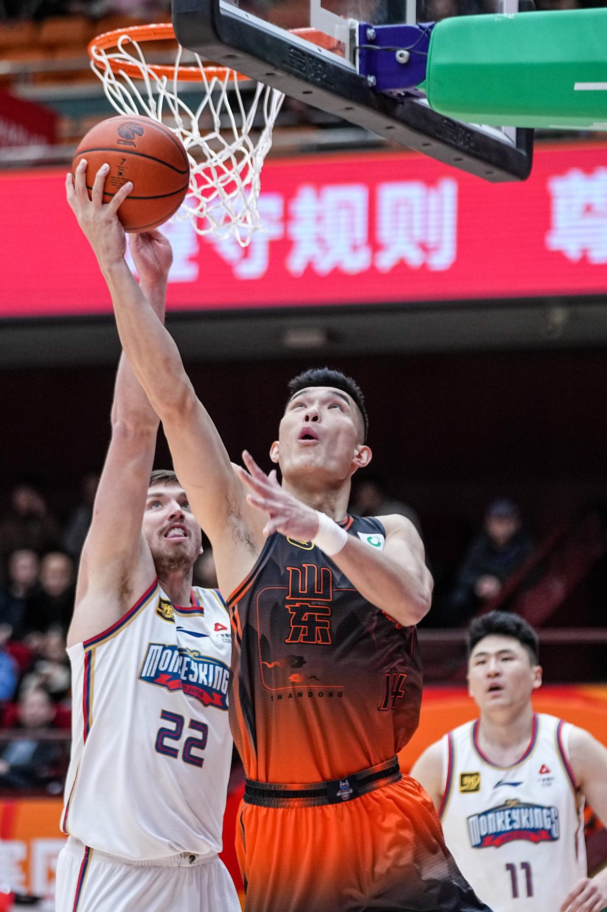 包含江苏男篮紧随随关键时刻，展现实力不容小觑的词条